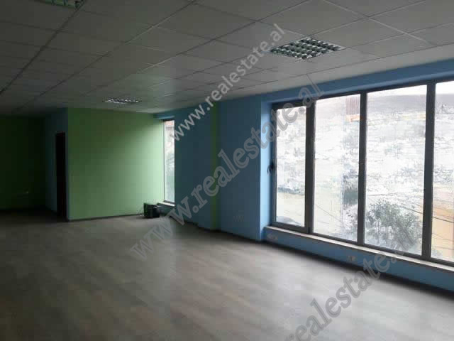 Office space for rent in Dibres Street in Tirana, Albania  (TRR-114-52b)